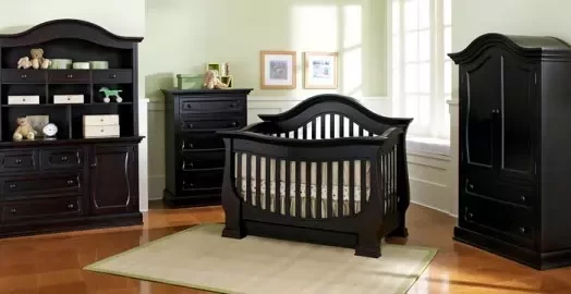 Baby Cot bed (with drawers)